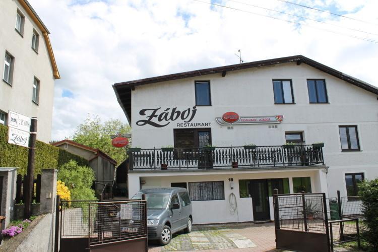 Zaboj Restaurant Hotel การ์โลวีวารี ภายนอก รูปภาพ